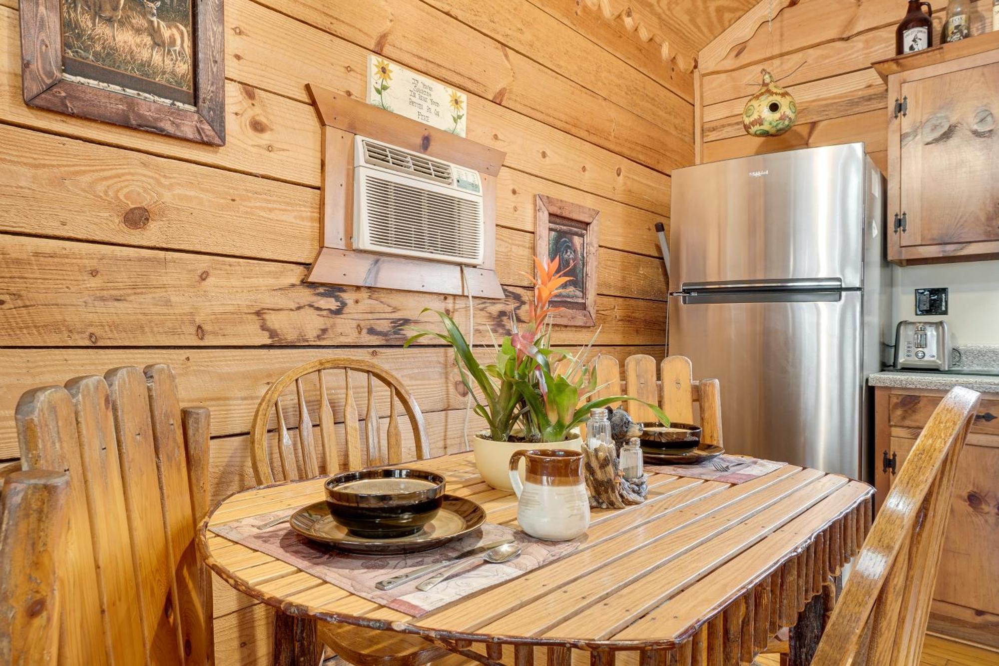 Secluded Family Retreat In Dahlonega With Hot Tub! Villa Exteriör bild